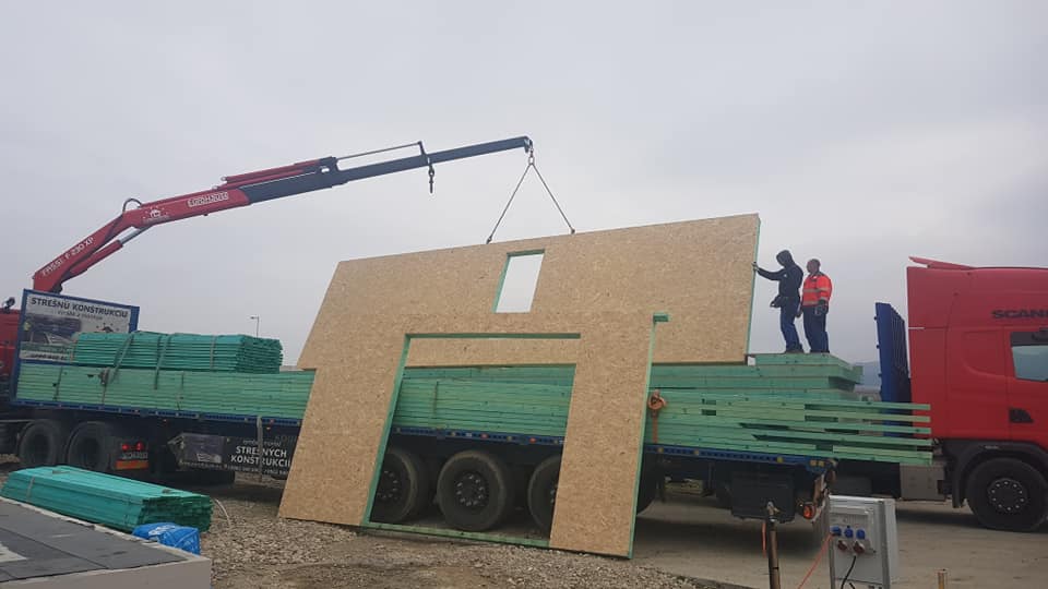 Vykládka a nakládka materiálu